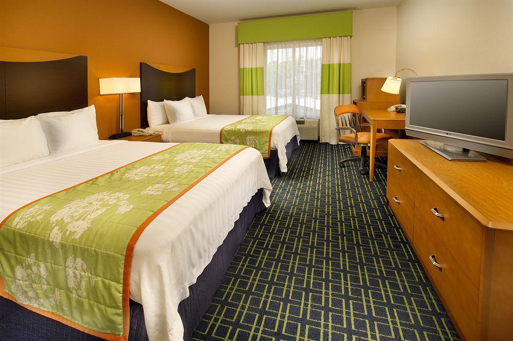 Fairfield Inn And Suites Cleveland Quarto foto